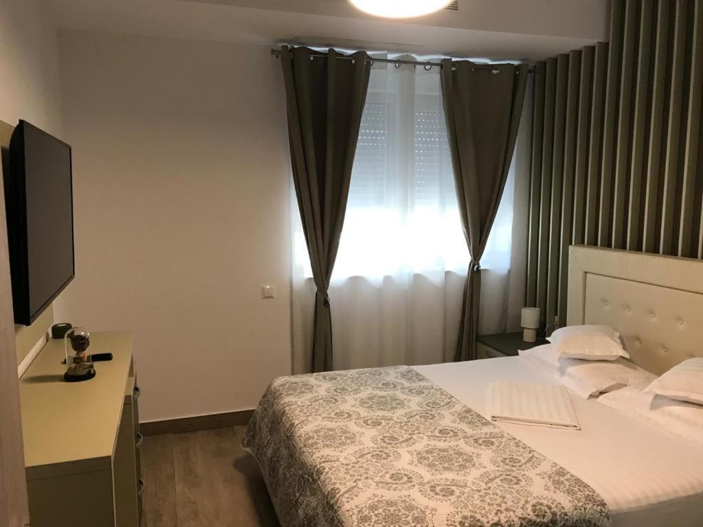 Matteo 2 Apartments Marina Surf Residence, Mamaia Nord - Navodari,1 Vedere Frontala,2 Cu Vedere Laterala La Mare Năvodari Exterior foto